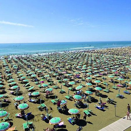 Daire 80m From The - Beahost Bibione