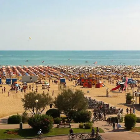 Daire 80m From The - Beahost Bibione